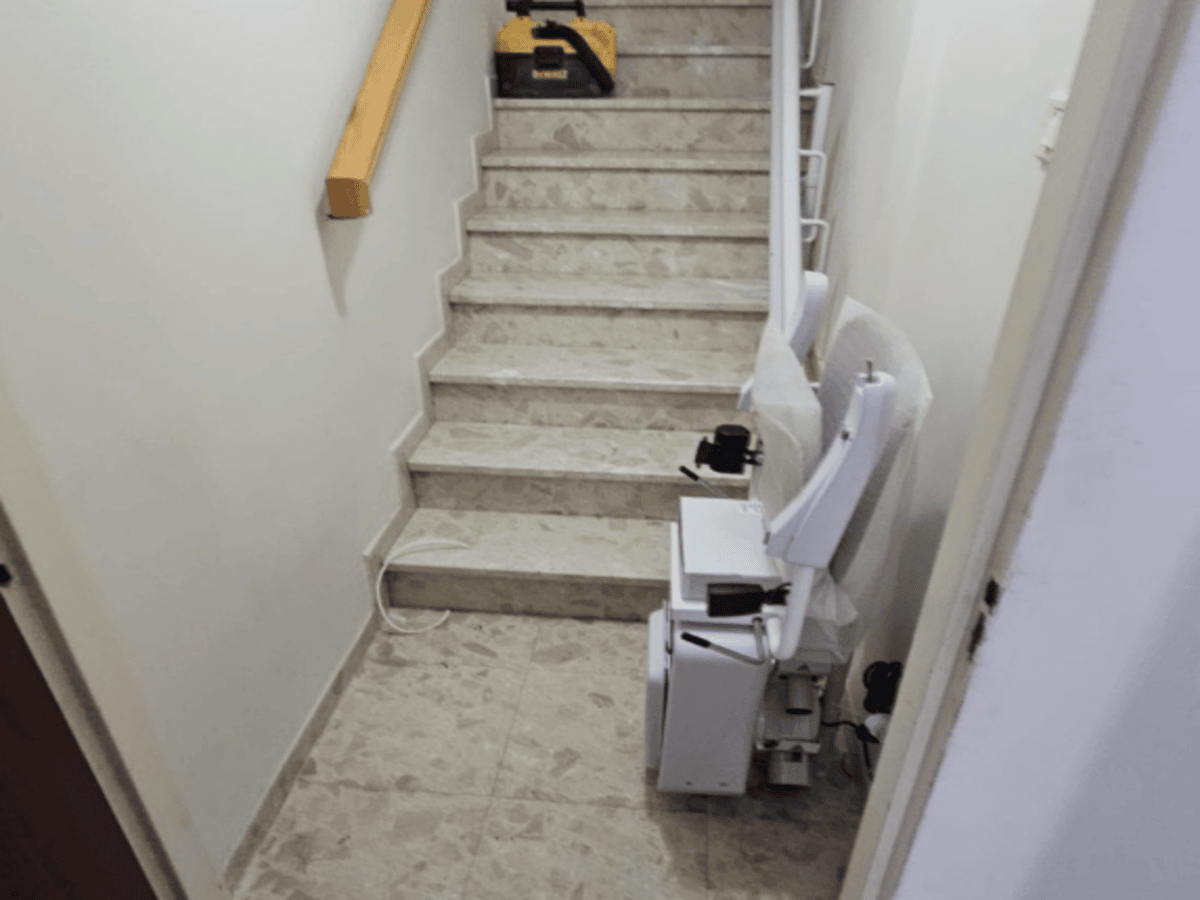 התקנת מעלון כסא אלפא בבנימינה