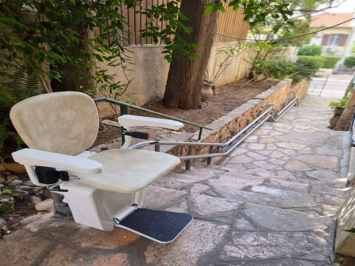 התקנת מעלון כסא אלפא ברמת גן